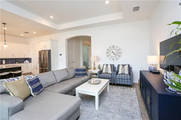 14656  Kelson  CIR, Naples, FL 34114