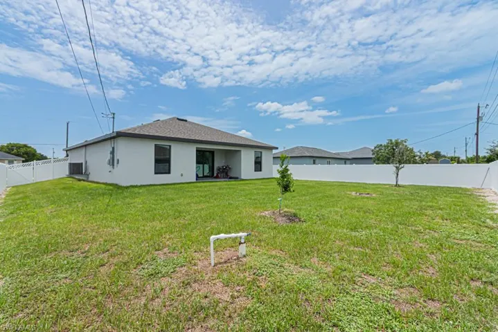 2902 6th Ave, Cape Coral, Florida 33993