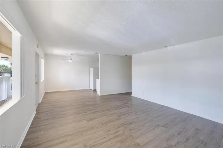 4603  Bayshore  DR, Naples, FL 34112