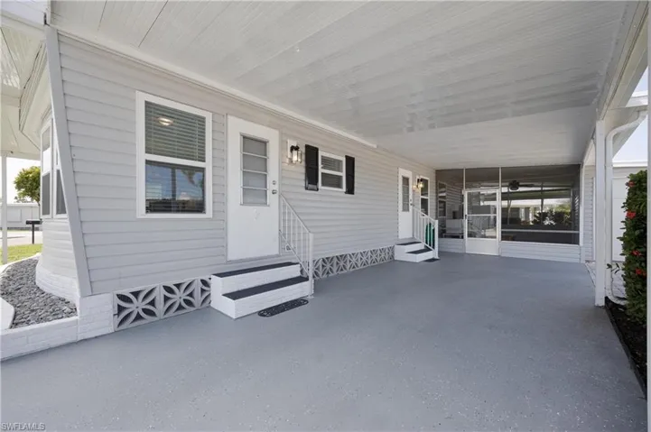 160  Nicklaus  BLVD, North Fort Myers, FL 33903