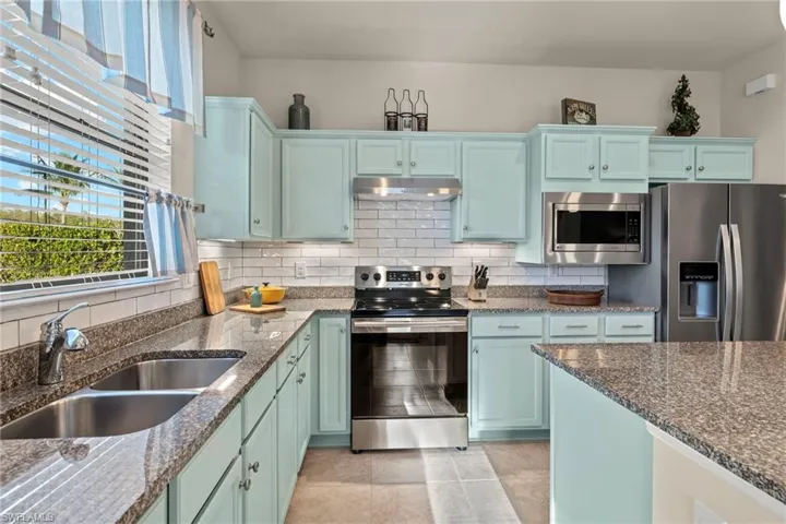 10980  Glenhurst  ST, Fort Myers, FL 33913