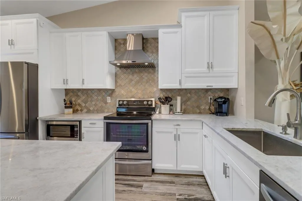 804 Wiggins Bay DR, Naples, FL 34110,225061517