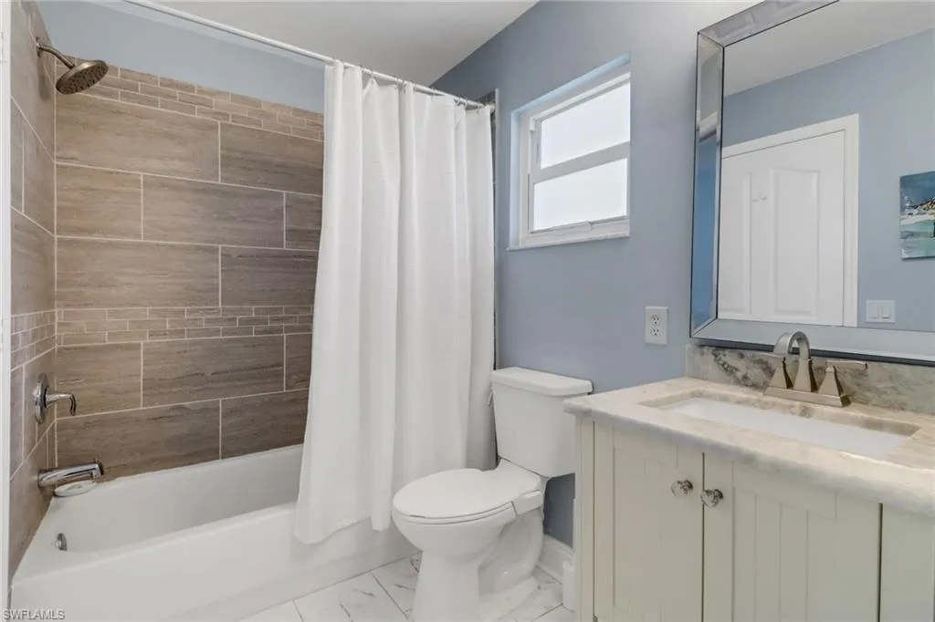 804 Wiggins Bay DR, Naples, FL 34110,225061517