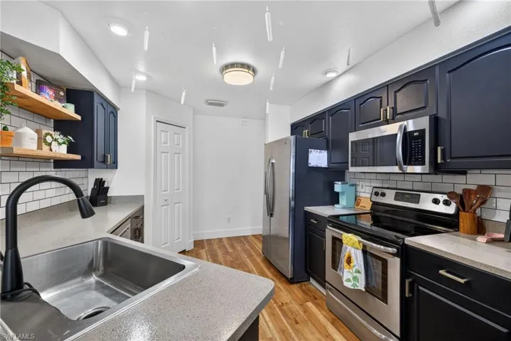 1403 Shelby Pkwy, Cape Coral, Florida 33904