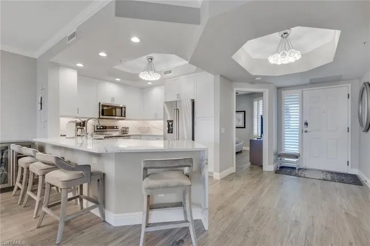 420 Cove Tower Dr 802, Naples, Florida 34110