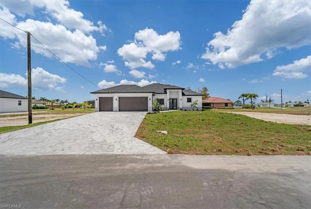 2728 41st AVE, Cape Coral, FL 33993,224038067