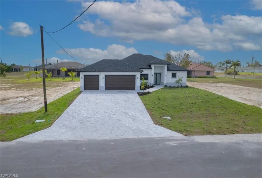 2728 41st AVE, Cape Coral, FL 33993,224038067