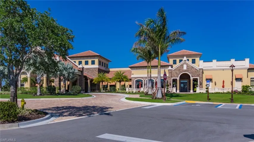 9529 Avellino Way 2815, Naples, Florida 34113