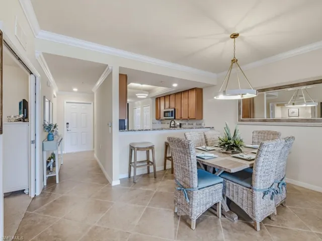 9529 Avellino Way 2815, Naples, Florida 34113