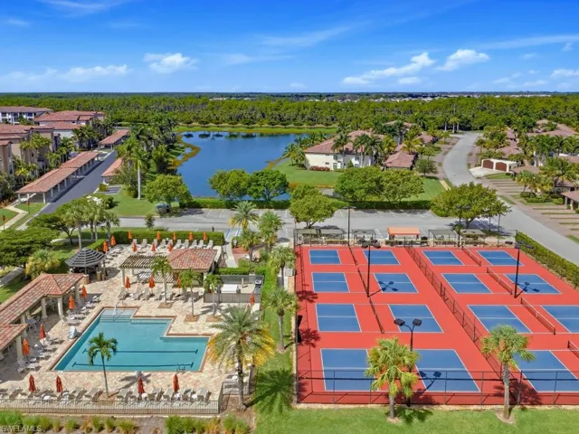 9529 Avellino Way 2815, Naples, Florida 34113