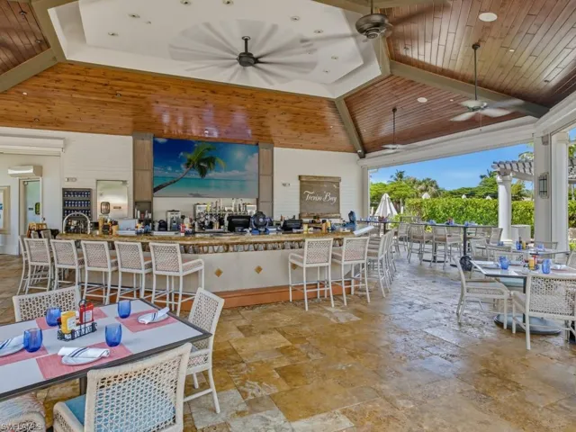 9529 Avellino Way 2815, Naples, Florida 34113