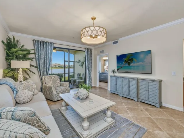 9529 Avellino Way 2815, Naples, Florida 34113