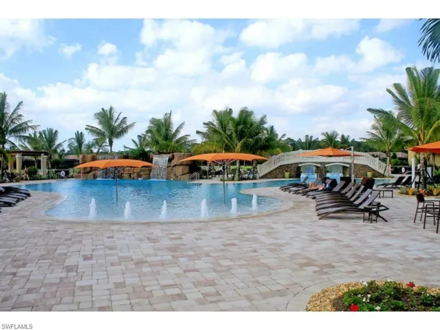 9529 Avellino Way 2815, Naples, Florida 34113