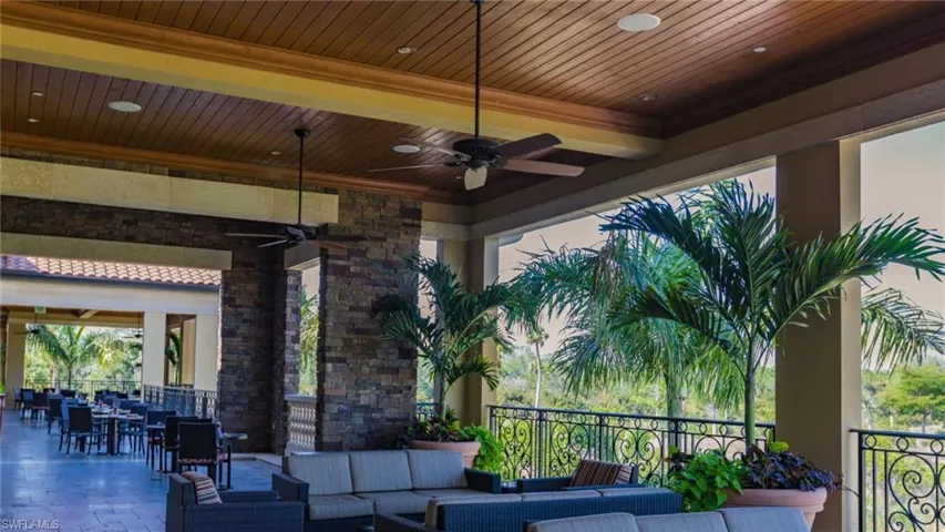 9529 Avellino Way 2815, Naples, Florida 34113