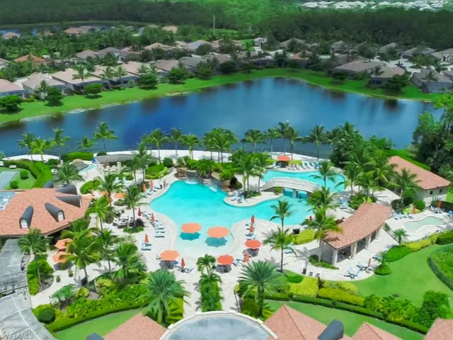 9529 Avellino Way 2815, Naples, Florida 34113