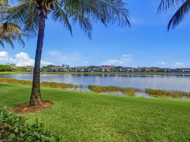 9529 Avellino Way 2815, Naples, Florida 34113