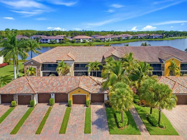9529 Avellino Way 2815, Naples, Florida 34113