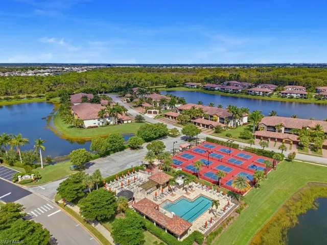 9529 Avellino Way 2815, Naples, Florida 34113