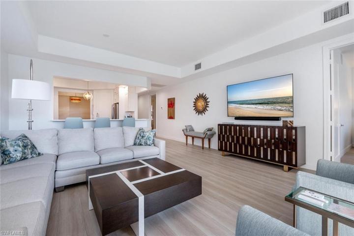Plenty of seating space for entertaining .