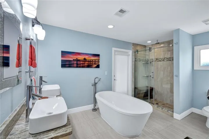 2nd Bathroom