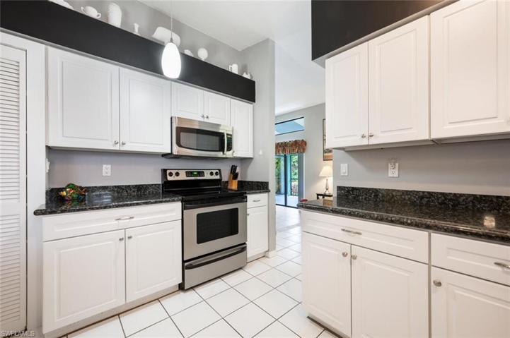 Kitchen 4