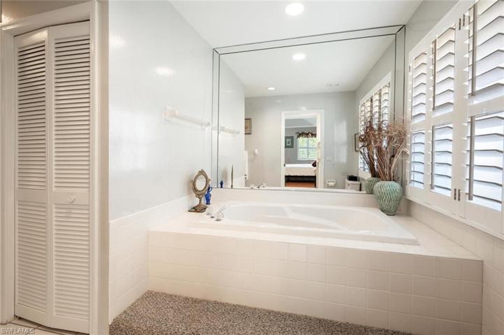 Soaking Tub
