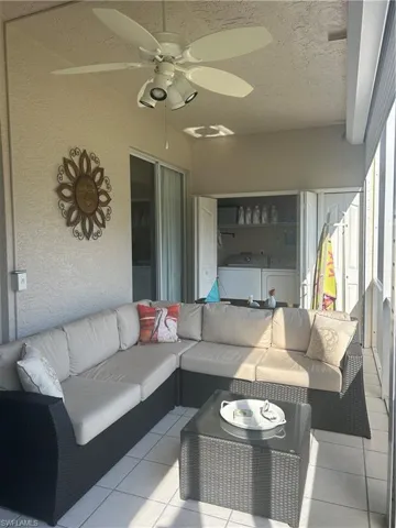 Lanai  featuring independent washer and dryer