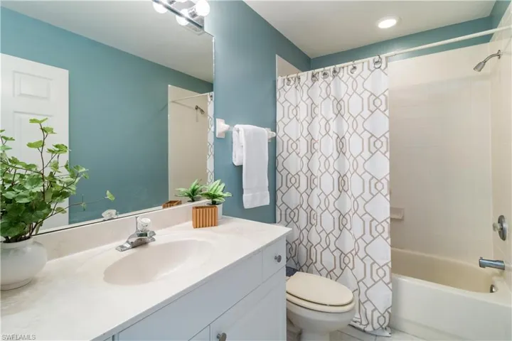 768  Provincetown  DR, Naples, FL 34104