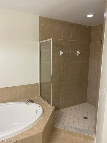 1626 Ne 35th Ter, Cape Coral, Florida 33909