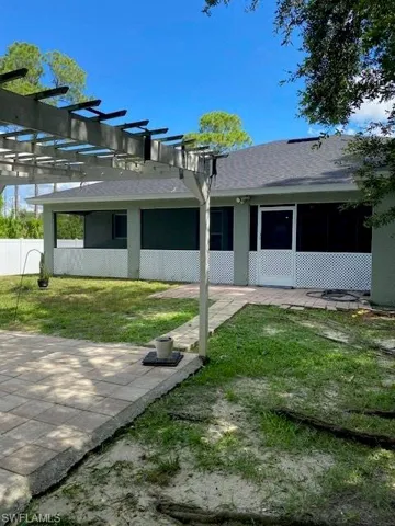 1626 Ne 35th Ter, Cape Coral, Florida 33909