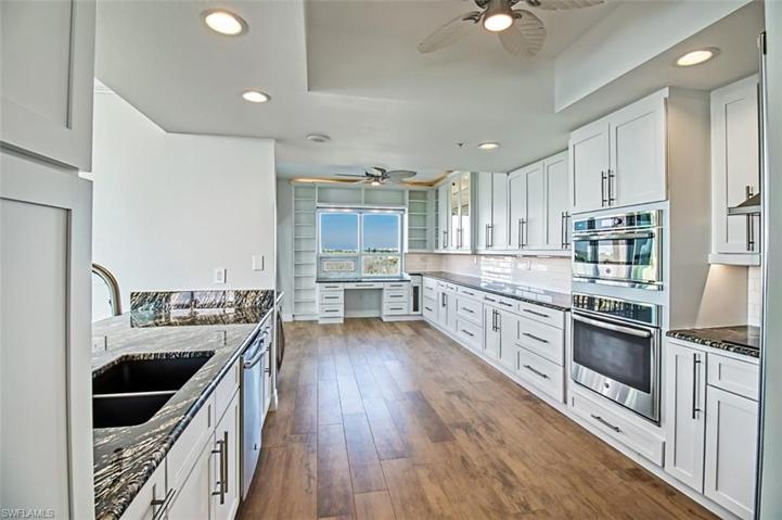Spacious kitchen