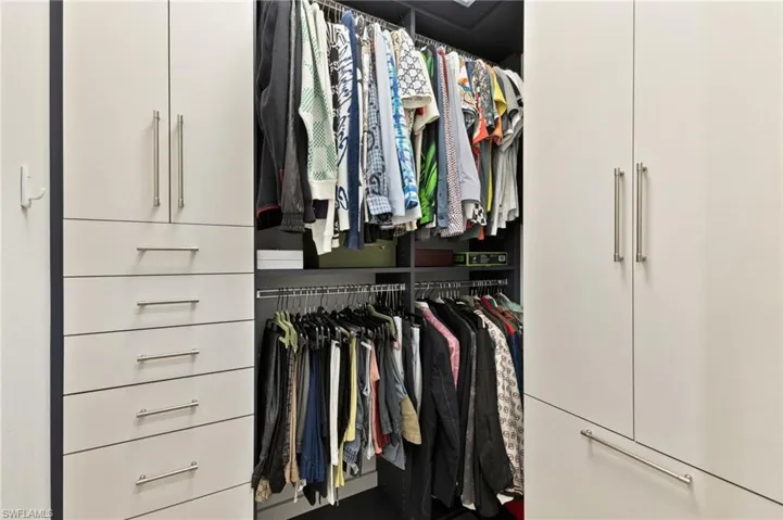 Master Closet 2
