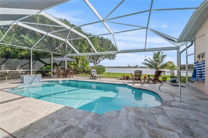 Screened Pool/Lake View