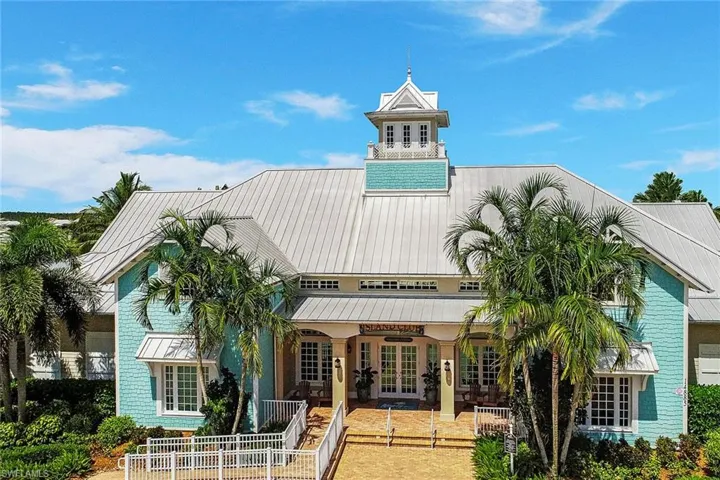 14683  Edgewater  CIR, Naples, FL 34114
