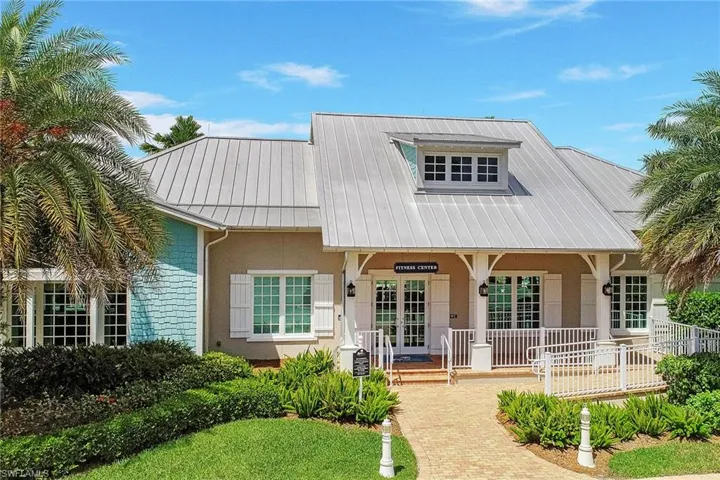 14683  Edgewater  CIR, Naples, FL 34114