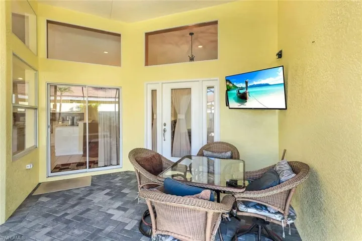1201 Jardin Dr, Naples, Florida 34104