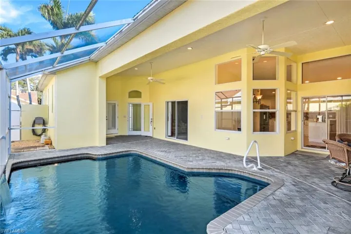1201 Jardin Dr, Naples, Florida 34104