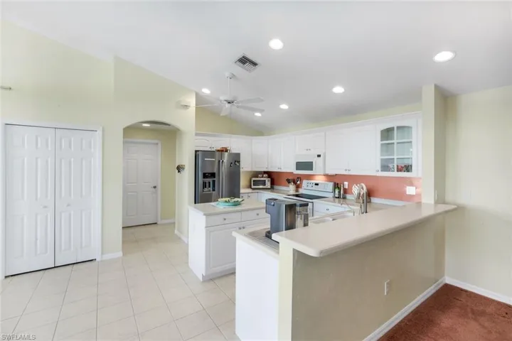 1201 Jardin Dr, Naples, Florida 34104