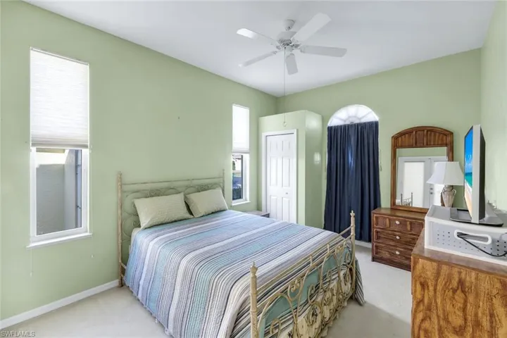 1201 Jardin Dr, Naples, Florida 34104