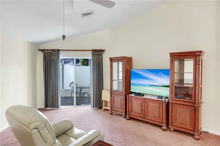 1201 Jardin Dr, Naples, Florida 34104