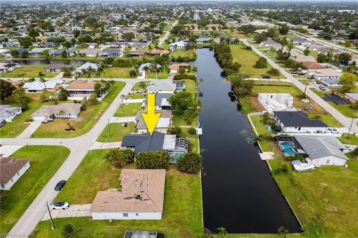 601 SE 23rd  AVE, Cape Coral, FL 33990