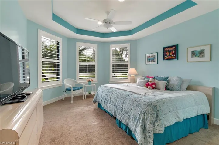 7063  Winding Cypress  DR, Naples, FL 34114