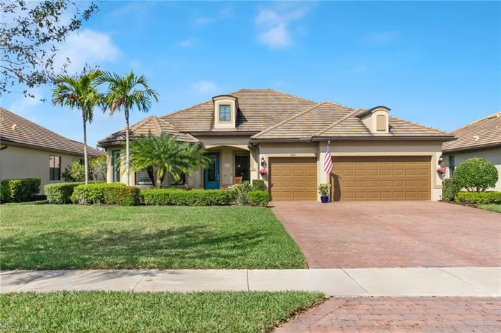7063  Winding Cypress  DR, Naples, FL 34114