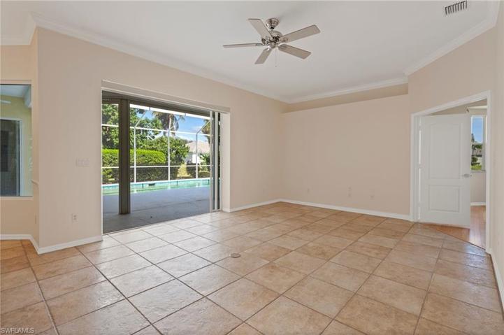 Huge Tiled Family Room w Sliders to Lanai