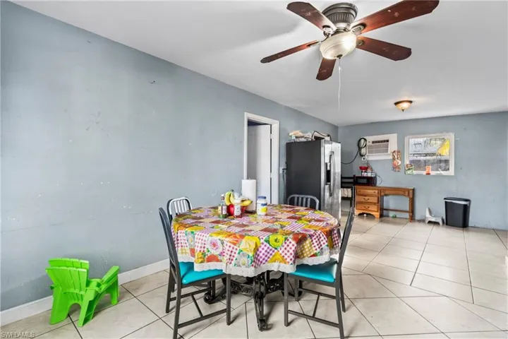 1236  PEAK  RD, Lantana, FL 33462