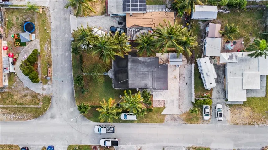 1236  PEAK  RD, Lantana, FL 33462