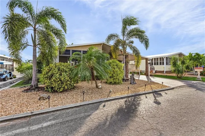9092  Flamingo  CIR, North Fort Myers, FL 33903