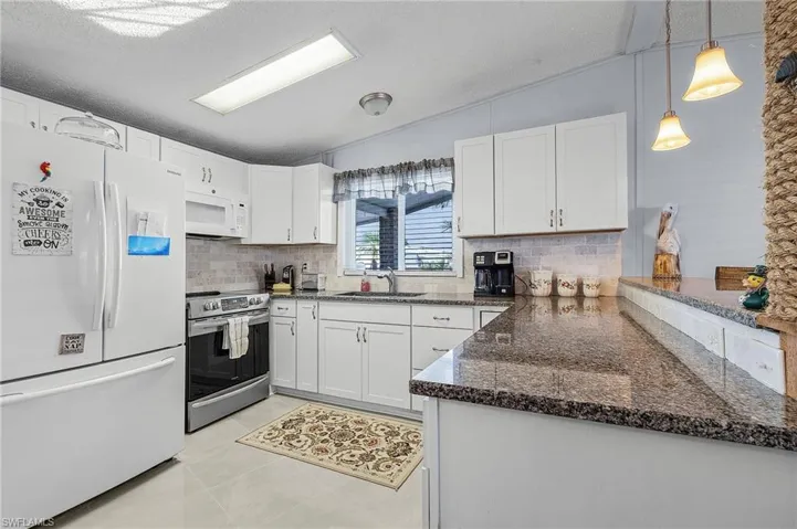 9092  Flamingo  CIR, North Fort Myers, FL 33903