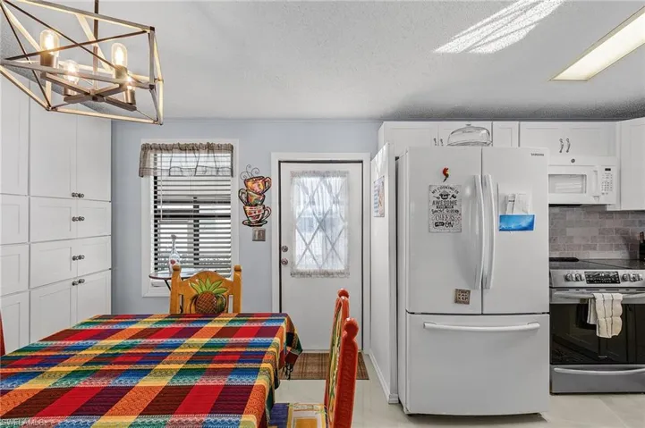 9092  Flamingo  CIR, North Fort Myers, FL 33903