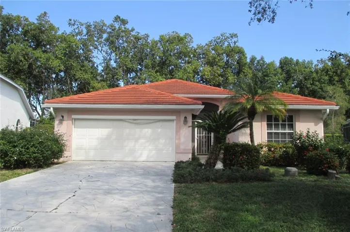 8921  Springwood  CT, Bonita Springs, FL 34135